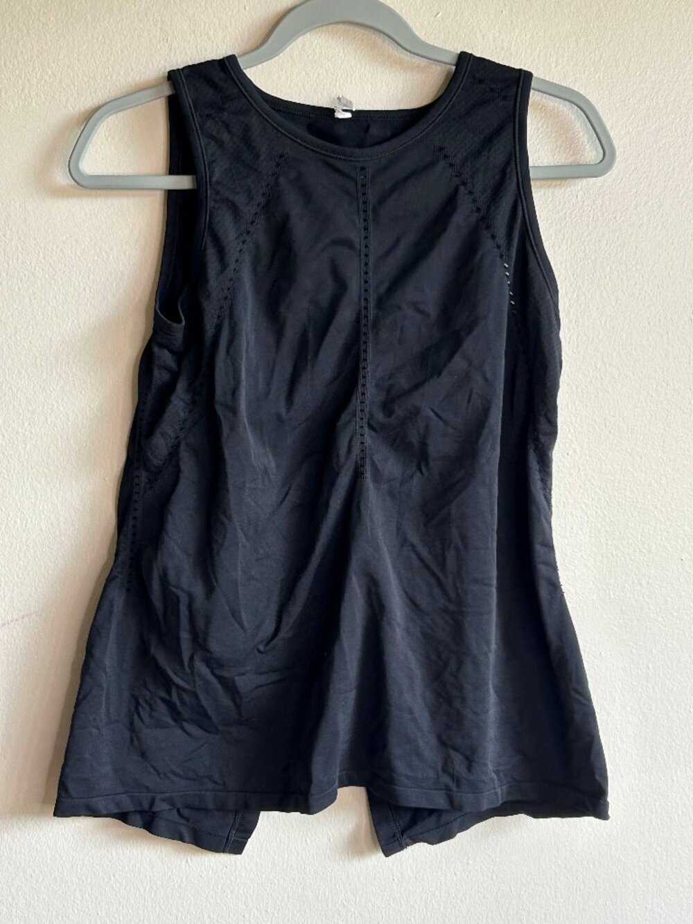 Athleta Top Womens Small Tank Workout Split Open Back Black Workout Muscle